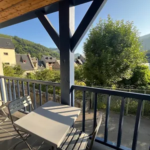 Le Balcon Face à L'aspin Hébergement de vacances